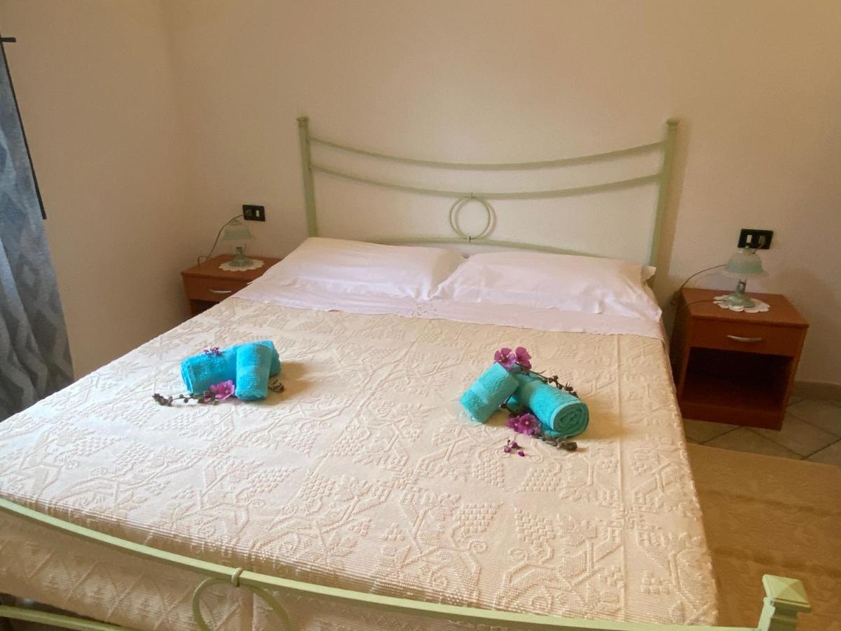 Il Bacio Del Sole Apartamento Tertenìa Exterior foto